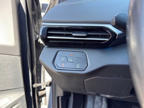 Used 2023 Volkswagen ID.4 Pro S image 17