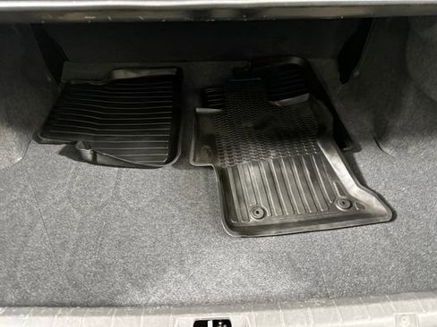 Used 2022 Subaru Impreza 2.0i Premium image 8