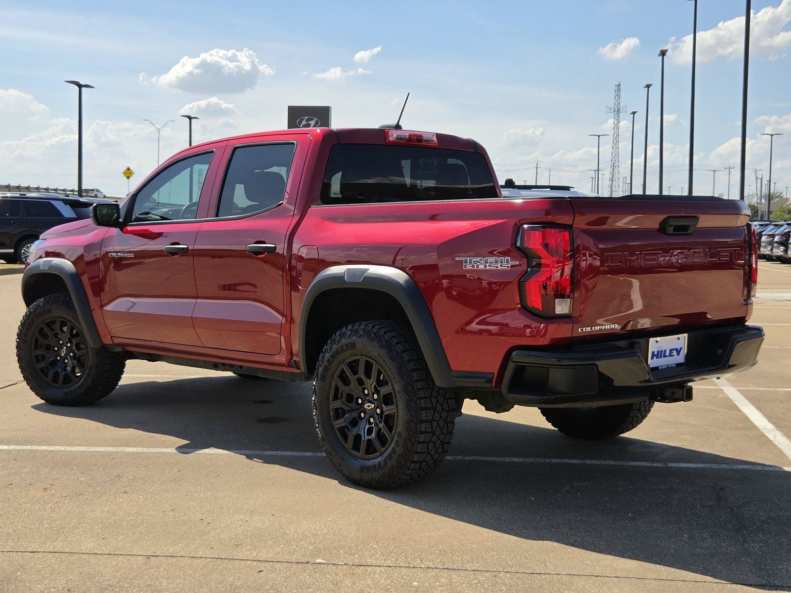 Used 2023 Chevrolet Colorado Trail Boss AWD/4WD image 3