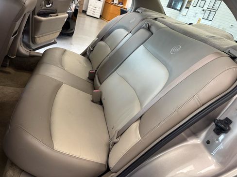 Used 2003 Buick Le Sabre Limited w/ Celebration Edition Package FWD image 17