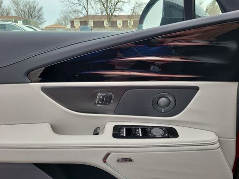 New 2026 Lincoln Nautilus Reserve image 18