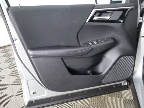 New 2025 Mitsubishi Outlander ES image 22