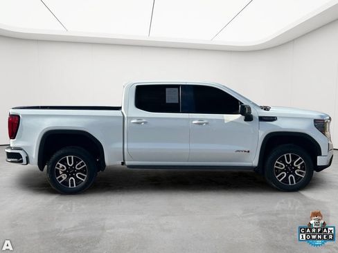 Used 2023 GMC Sierra 1500 AT4 w/ AT4 Premium Package AWD/4WD image 6