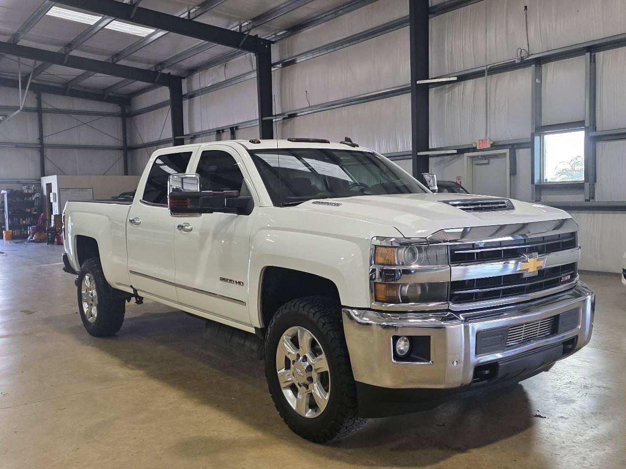 Used 2019 Chevrolet Silverado 2500 LTZ w/ Duramax Plus Package AWD/4WD image 4