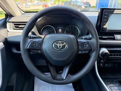 Used 2020 Toyota RAV4 LE w/ All Weather Liner Package AWD/4WD image 18
