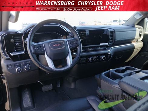 Used 2025 GMC Sierra 1500 SLT image 15