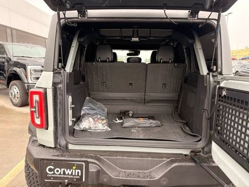Used 2023 Ford Bronco Wildtrak AWD/4WD image 9