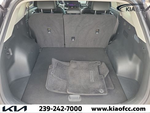 Certified 2024 Kia Sportage EX FWD image 11