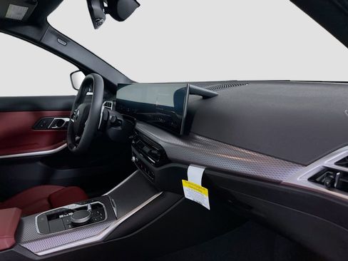 New 2025 BMW 330i xDrive Sedan w/ Convenience Package image 30