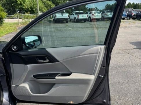 Used 2014 Honda Accord EX-L image 9