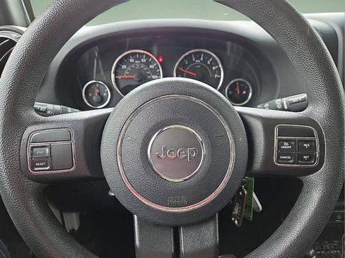 Used 2018 Jeep Wrangler Unlimited Sport AWD/4WD image 24