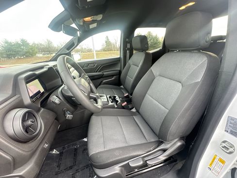 Used 2024 Chevrolet Colorado W/T image 11