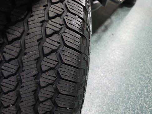 Used 2010 Jeep Wrangler Sport AWD/4WD image 13