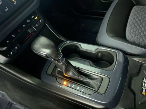 Used 2022 Chevrolet Colorado Z71 image 18