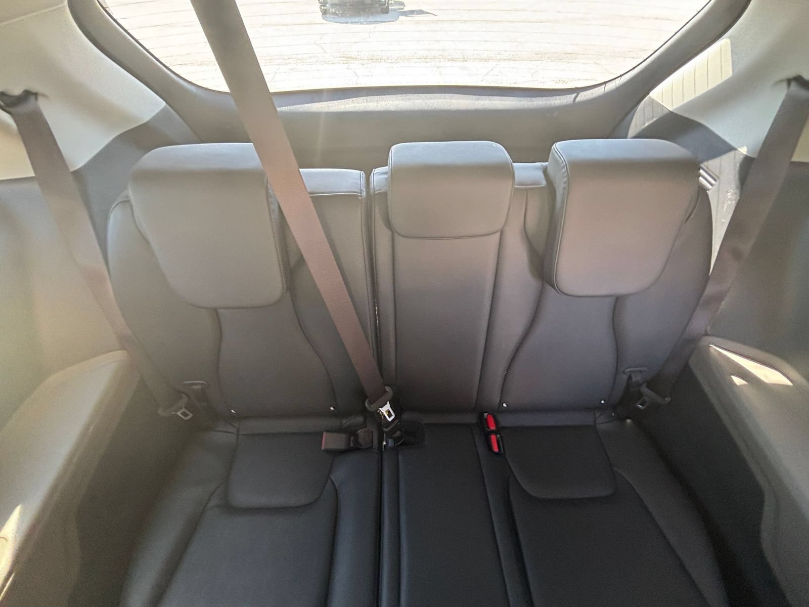 Used 2026 Kia Carnival FWD image 30