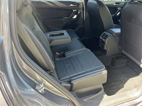 Used 2024 Volkswagen Tiguan SEL R-Line image 13