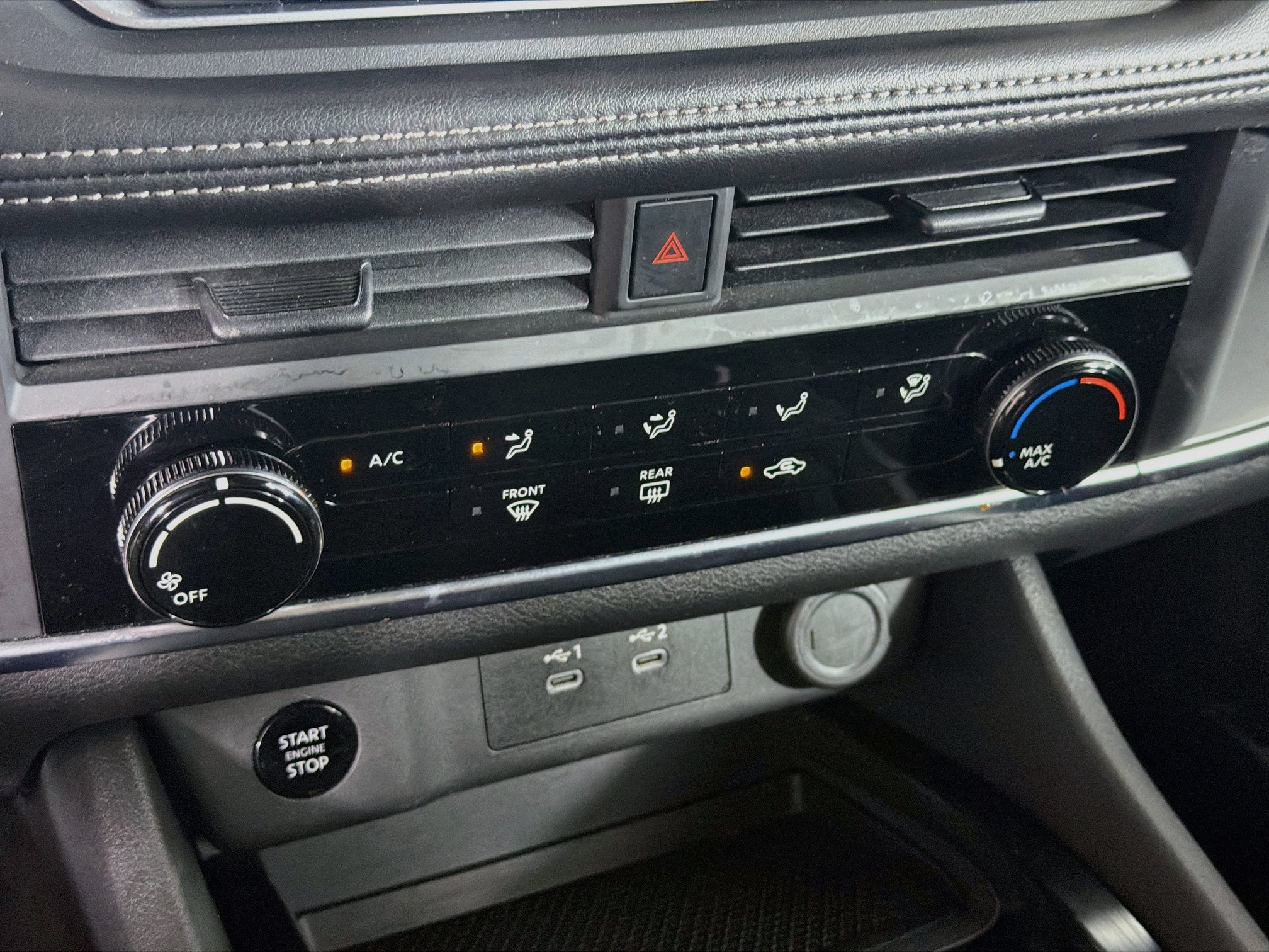 Used 2024 Nissan Rogue S FWD image 23