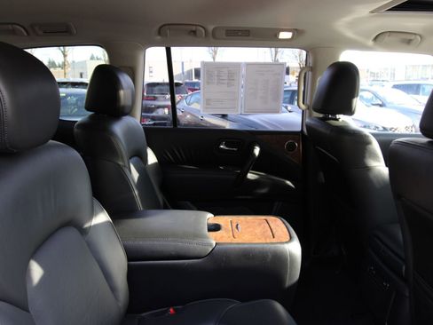Used 2021 Nissan Armada SL w/ Captain's Chairs Package image 22