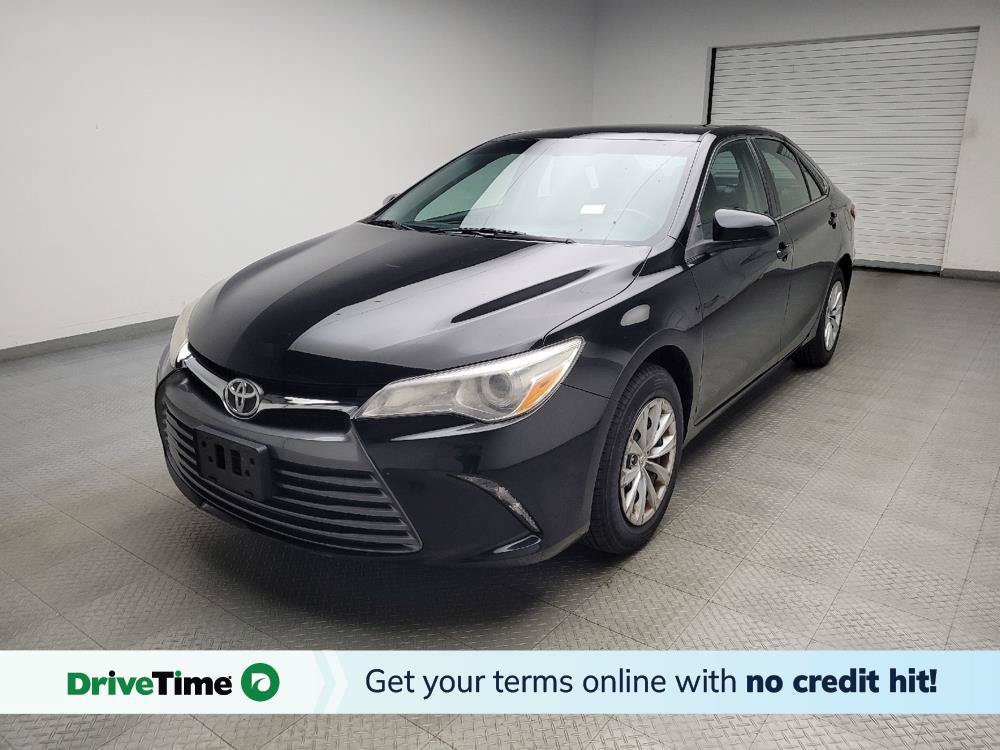 Used 2017 Toyota Camry LE FWD image 1