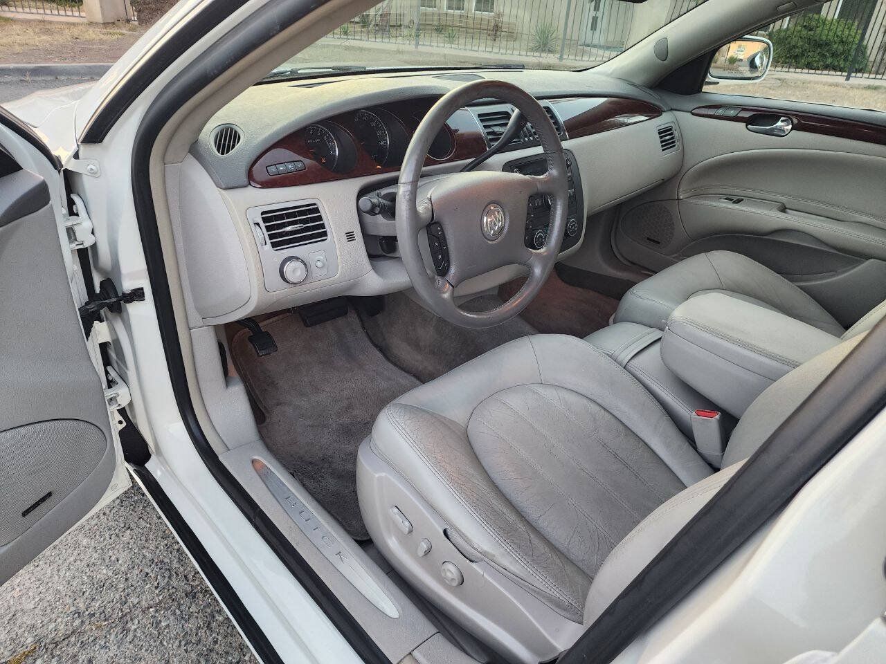 Used 2007 Buick Lucerne CXL w/ Luxury Package FWD image 14