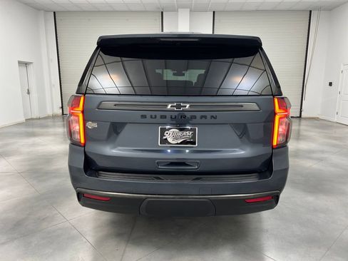 Used 2021 Chevrolet Suburban Z71 w/ Z71 Off-Road Package image 6