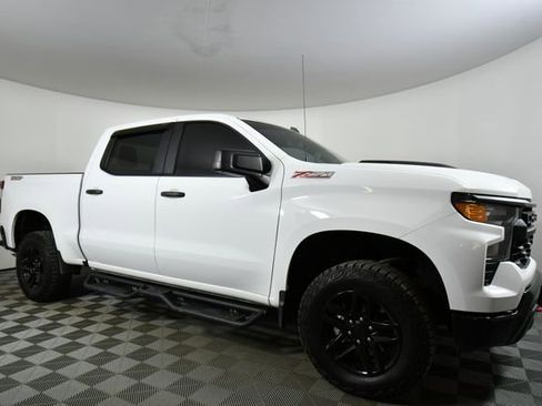 Used 2023 Chevrolet Silverado 1500 Custom Trail Boss image 9