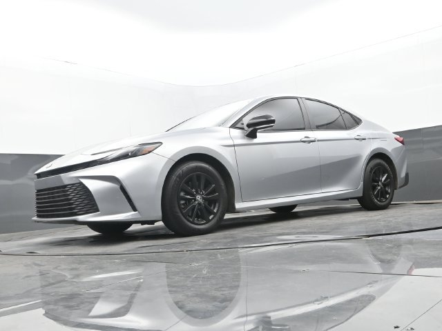 Used 2026 Toyota Camry LE w/ Convenience Package FWD image 12