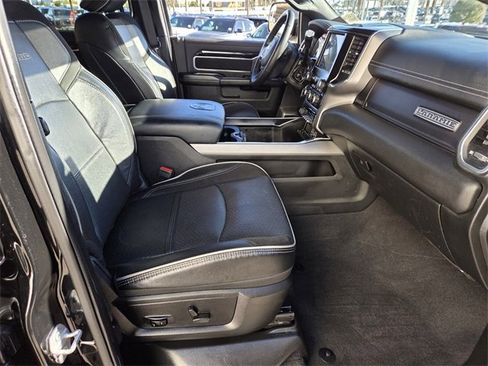 Used 2021 RAM 2500 Laramie w/ Night Edition image 15