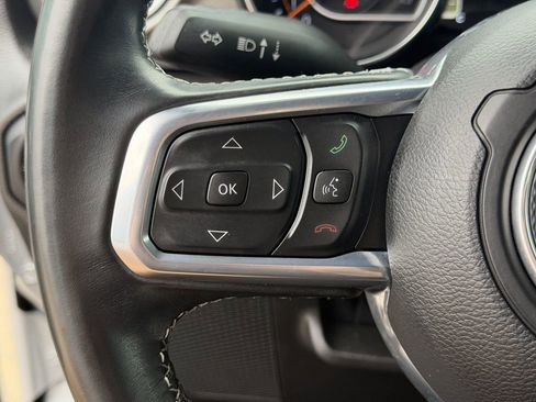 Used 2022 Jeep Gladiator Overland AWD/4WD image 24