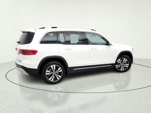 Certified 2026 Mercedes-Benz GLB 250 image 8