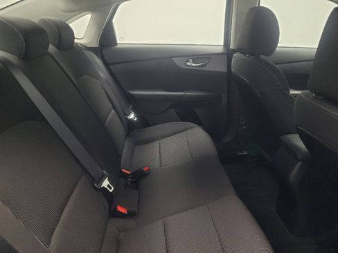 Used 2020 Kia Forte LXS image 19