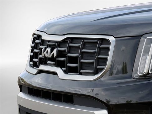 New 2025 Kia Telluride S image 12