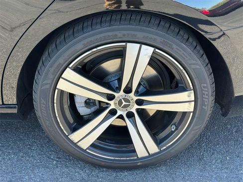 Used 2022 Mercedes-Benz C 300 C 300 image 9