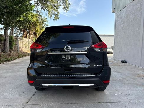 Used 2020 Nissan Rogue SV AWD/4WD image 13
