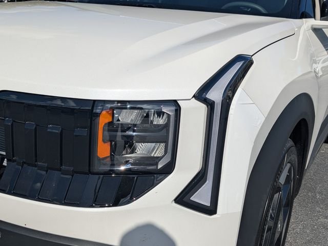 New 2027 Kia Seltos S FWD image 10