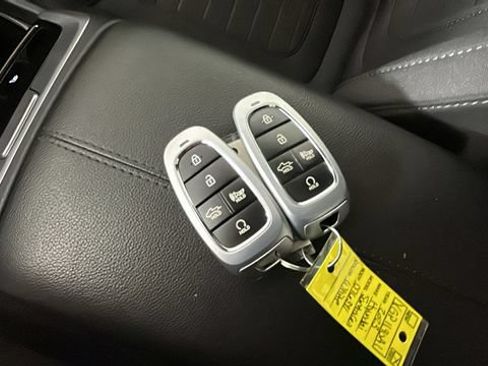 Certified 2023 Hyundai Santa Cruz SEL w/ Activity Package FWD image 20