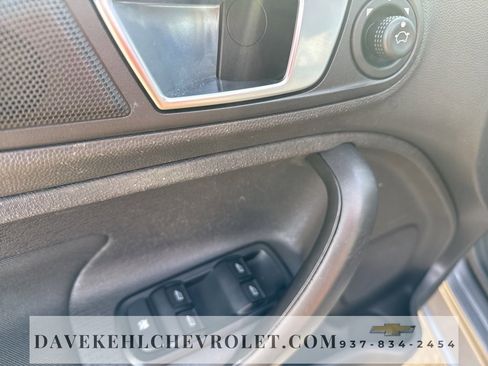 Used 2014 Ford Fiesta SE w/ Equipment Group 201B image 9