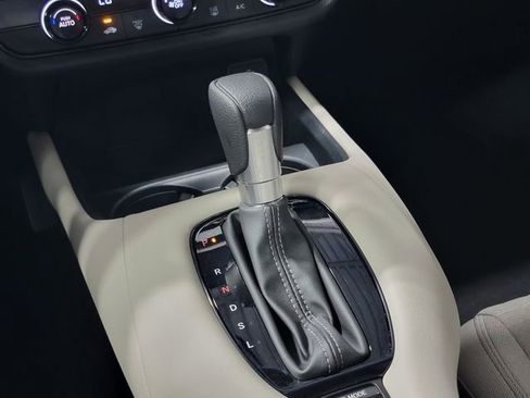 Certified 2023 Honda HR-V LX image 21