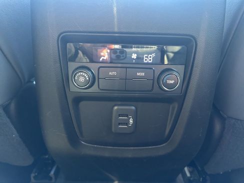 Used 2023 Buick Enclave Essence w/ Experience Buick Package image 30