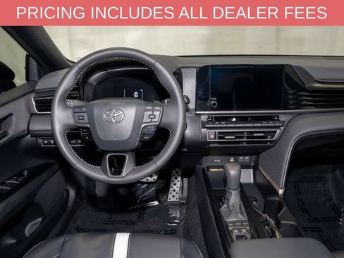 Used 2026 Toyota Camry SE w/ Convenience Package FWD image 6