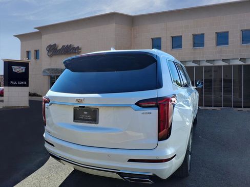 Certified 2021 Cadillac XT6 Premium Luxury image 6