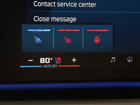 Used 2025 BMW M5 w/ Carbon Package image 8