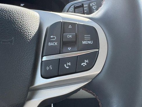 New 2026 Ford Explorer Active w/ Active Comfort Package image 16