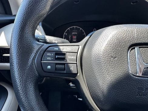 Used 2023 Honda HR-V LX image 28