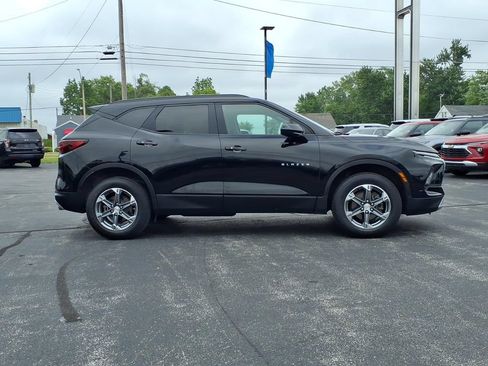 Used 2023 Chevrolet Blazer LT w/ Convenience Package FWD image 5