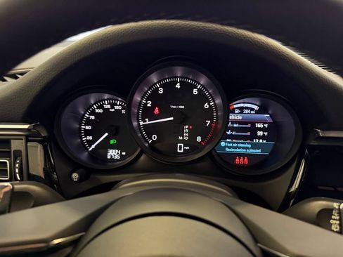 Certified 2026 Porsche Macan AWD/4WD image 21