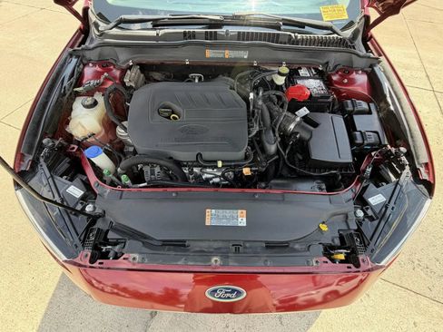Used 2017 Ford Fusion SE w/ Fusion SE Technology Package FWD image 24