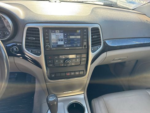 Used 2012 Jeep Grand Cherokee Laredo image 10