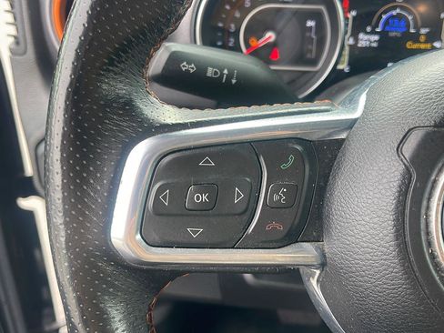 Used 2021 Jeep Gladiator Mojave w/ Cold Weather Group AWD/4WD image 16