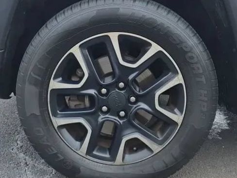 Used 2019 Jeep Compass Trailhawk AWD/4WD image 46